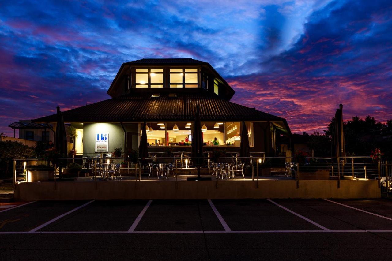Hotel Oleggio Malpensa Exteriér fotografie